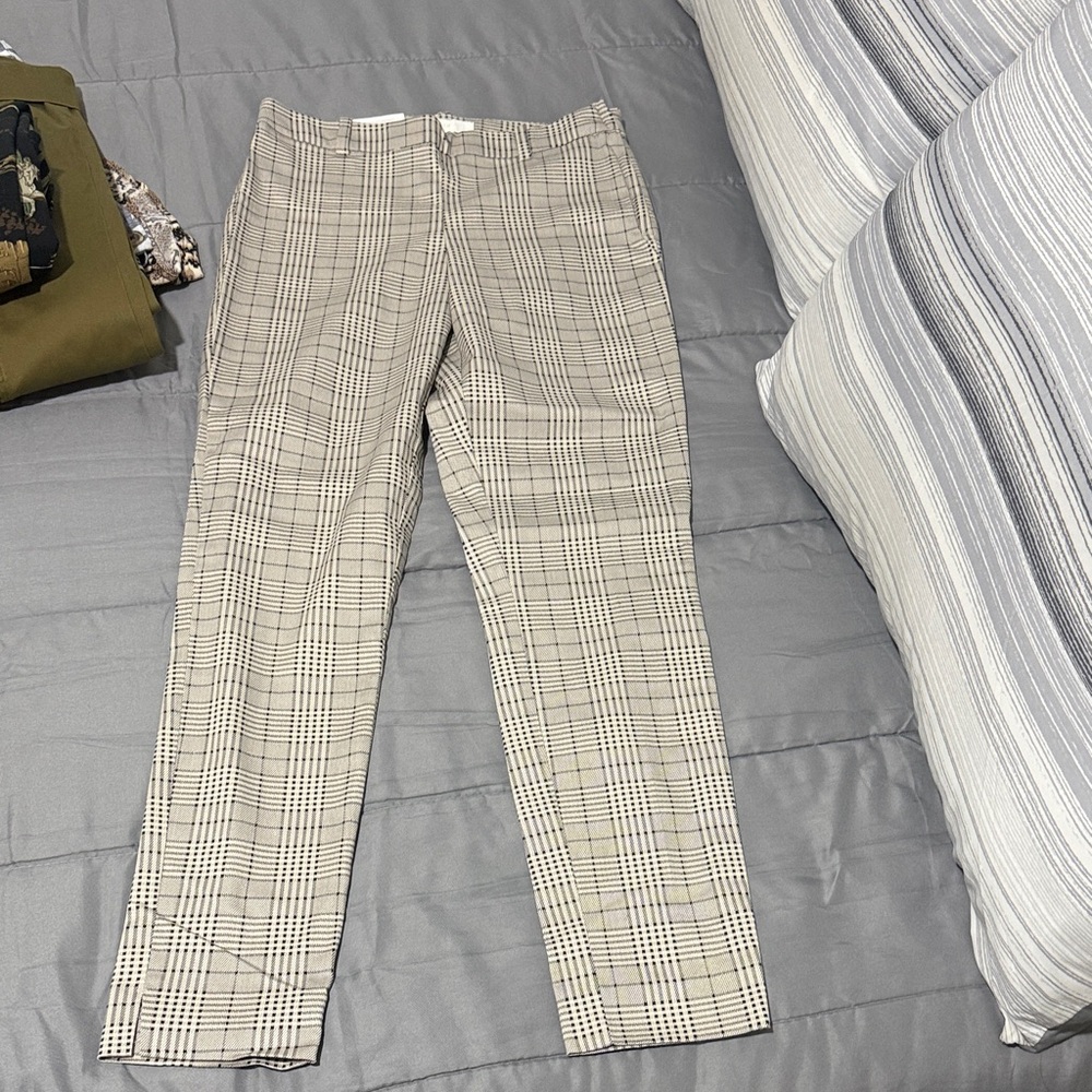 H&M womenCheckered Pants - Black and Cream